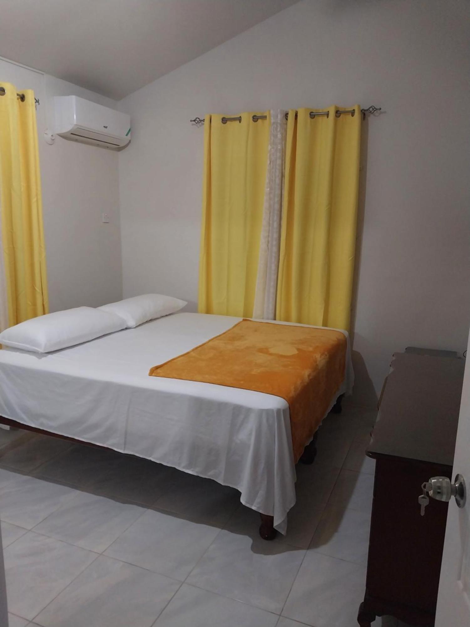 Villa Debs Cozy Cove Discovery Bay Exterior foto